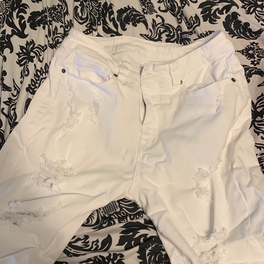 White ribbed jean shorts